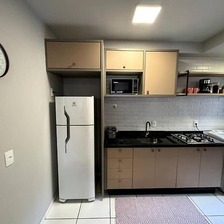 Condominio Solar Di Lucca Lindo Apartamento Com Ar Condicionado E Proximo A Uel ลอนดริน่า ภายนอก รูปภาพ