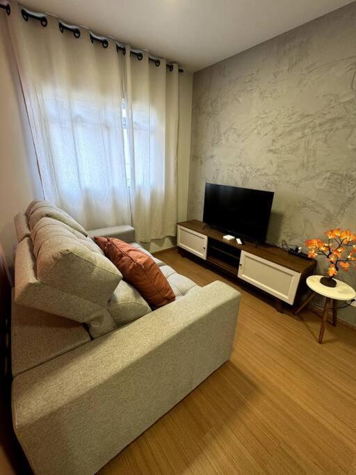 Condominio Solar Di Lucca Lindo Apartamento Com Ar Condicionado E Proximo A Uel ลอนดริน่า ภายนอก รูปภาพ